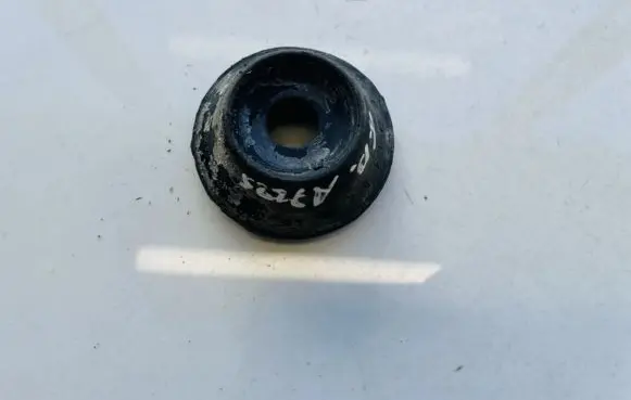Volkswagen Golf III Coil spring mount 191512335