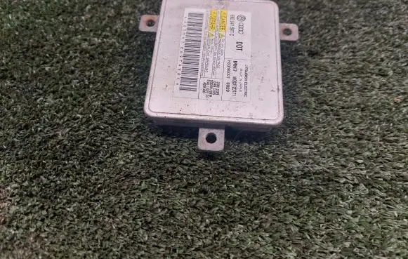 Audi A4 S4 B8 8K Headlight ballast module Xenon 8K0941597C W003T20171