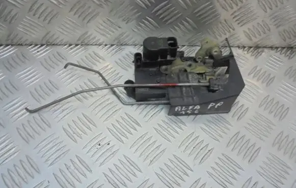Alfa Romeo 156 Front door lock