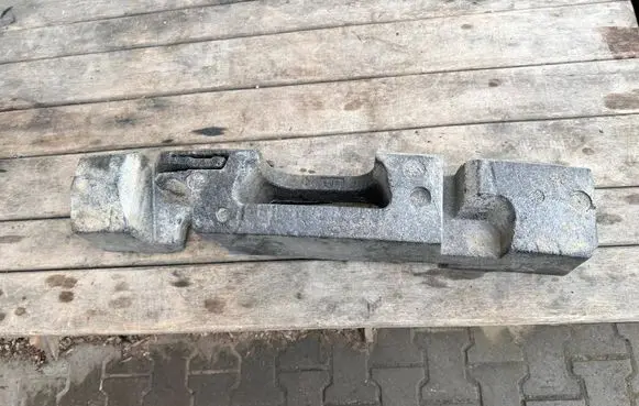 Nissan Qashqai Rear bumper foam support bar 85090JD00A