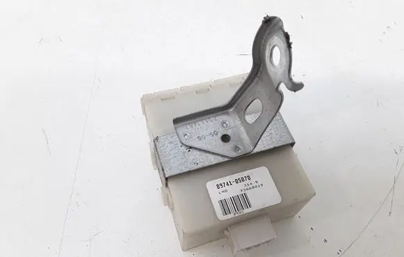 Toyota Avensis T250 Door central lock control unit/module 8974105070