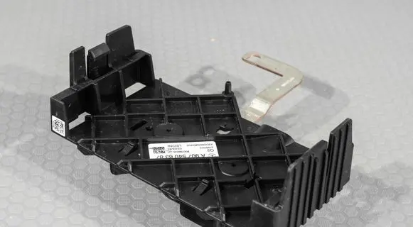 Mercedes-Benz Sprinter W907 W910 Fuse module A9075408387 A9075464400 A9075459800