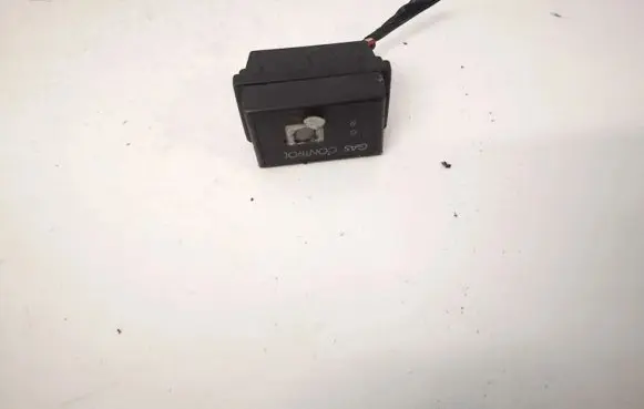Volkswagen PASSAT B4 Sensor 3a0858179