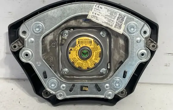 Mercedes-Benz Vito Viano W639 Steering wheel airbag A6398600400 7496021650 496021650