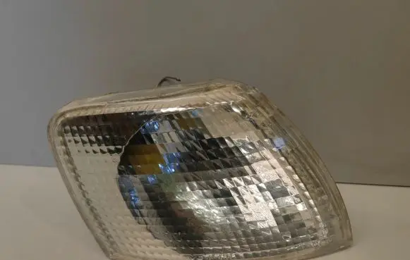 Volkswagen PASSAT B5 Front indicator light 185103B