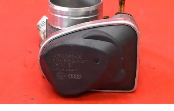 Volkswagen Golf V Throttle body valve 06A133062AT