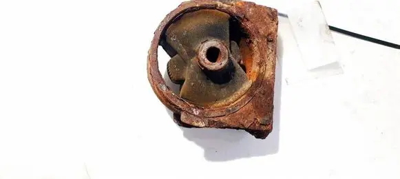 Toyota Corolla E120 E130 Engine mount bracket 