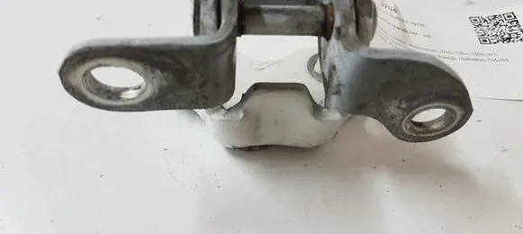 Toyota Prius (XW30) Rear door upper hinge
