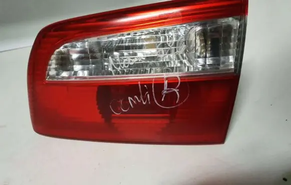 Mazda 626 Tailgate rear/tail lights