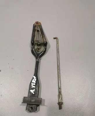 Toyota Avensis Verso Battery bracket 