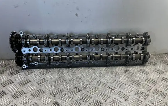 BMW 5 F10 F11 Camshaft 8509121 8509120 7800044