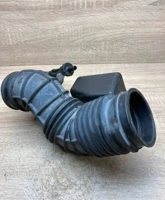 Volvo V70 Air intake hose/pipe 30636828 14313