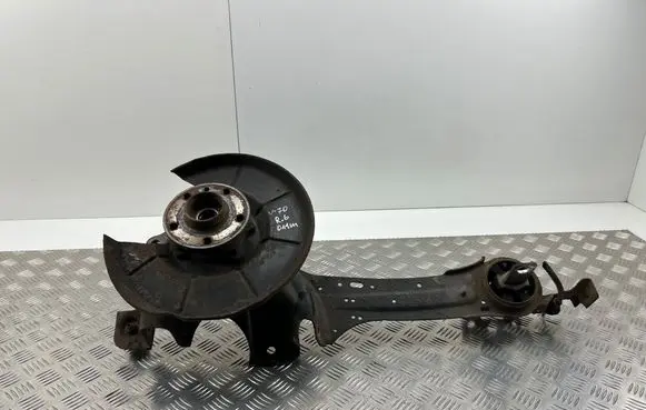 Volvo V70 Rear wheel hub spindle/knuckle 