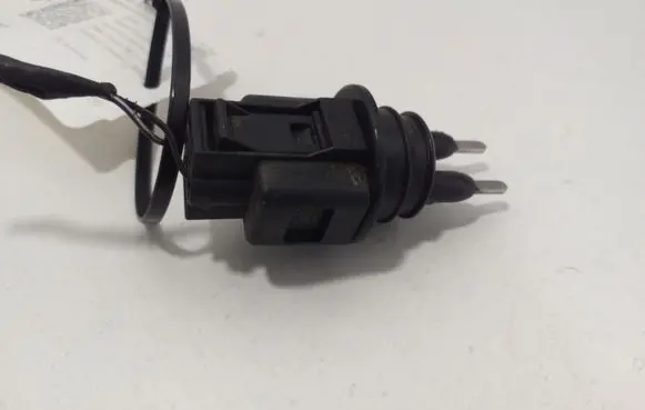 Skoda Superb B6 (3T) Windshield washer fluid level sensor 