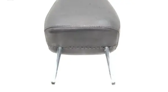 Toyota Auris E180 Front seat headrest 