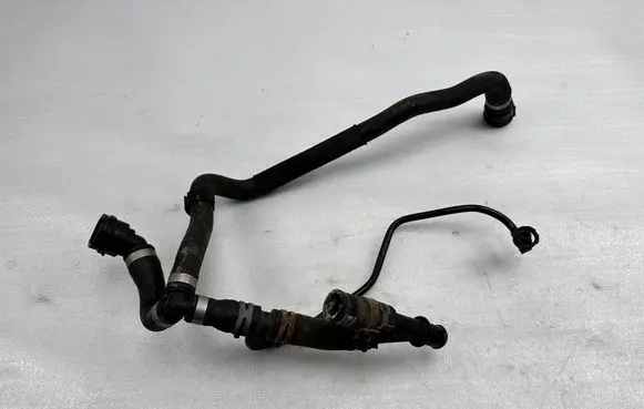 Audi Q7 4M Engine coolant pipe/hose 4M0122109