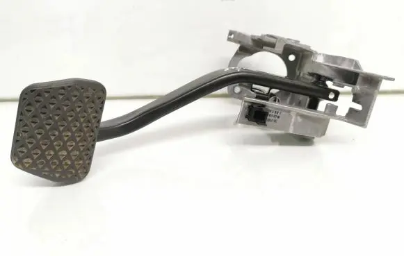 BMW 3 E90 E91 Brake pedal 11604212 352111604212 423224