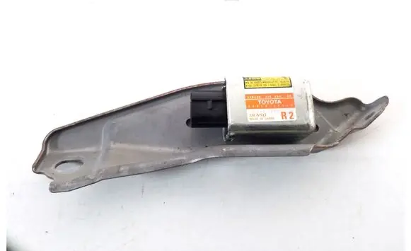 Lexus GS 300 350 430 450H Airbag deployment crash/impact sensor 89833-30020