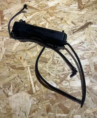 BMW 5 F10 F11 Vacuum air tank 7605374 62440410