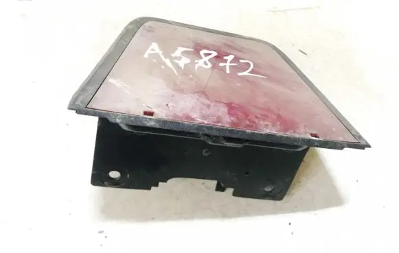 Dacia Logan I Third/center stoplight 8200211037