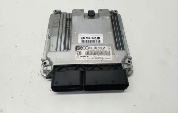 Audi A4 S4 B8 8K Engine control unit/module 0281015318 03L906022JN
