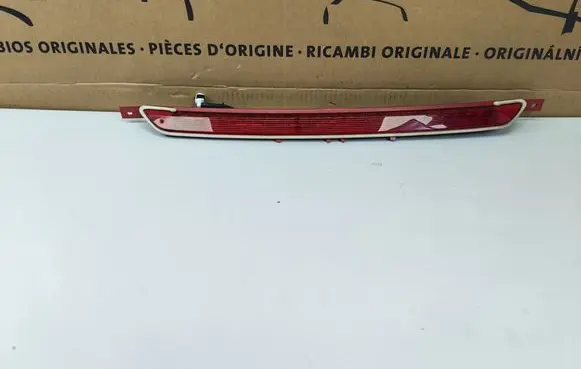 Volkswagen Golf VII Third/center stoplight 5G6945087A
