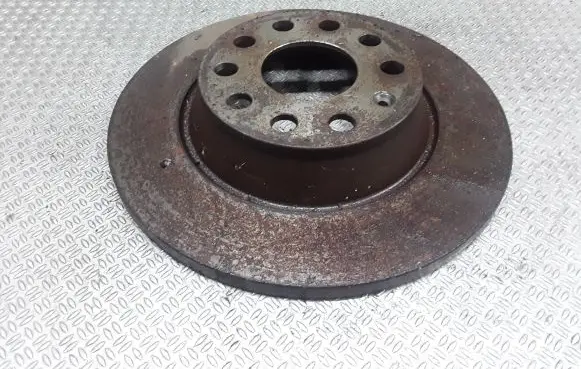 Volkswagen PASSAT B6 Rear brake disc