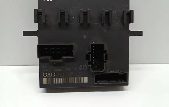Audi A4 S4 B6 8E 8H Comfort/convenience module 8E0907279E