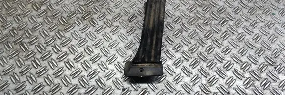 Accelerator throttle pedal
