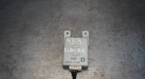 Nissan Almera Door central lock control unit/module 284502N300
