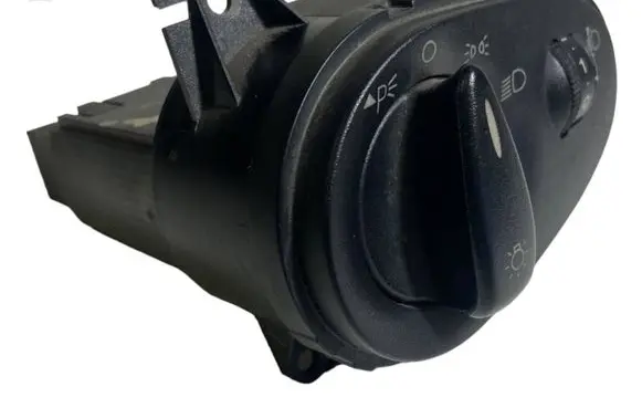 Ford Focus Light switch 98AG13A024CH 000204B 04052524