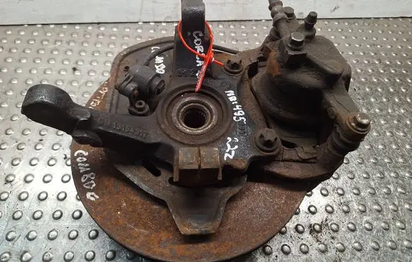 Opel Corsa C Front wheel hub spindle knuckle S25056495 13154317