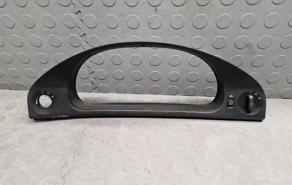 BMW 5 E39 Dashboard trim 8186936