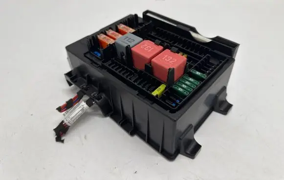 Mercedes-Benz C W206 Fuse module A2239061202 A2065408707