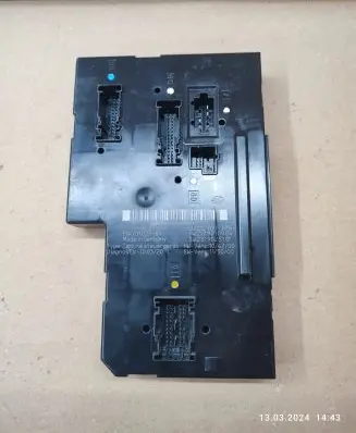 Mercedes-Benz E W212 Comfort/convenience module 5DK01102301