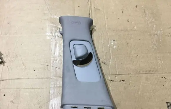 Hyundai i40 (B) pillar trim (top) 858303Z000