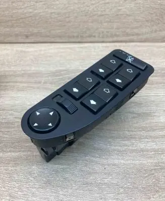 BMW 5 E39 Electric window control switch 8368966 046001