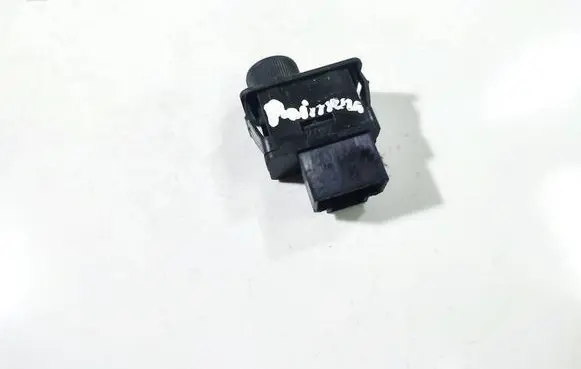 Nissan Primera Fog light switch 