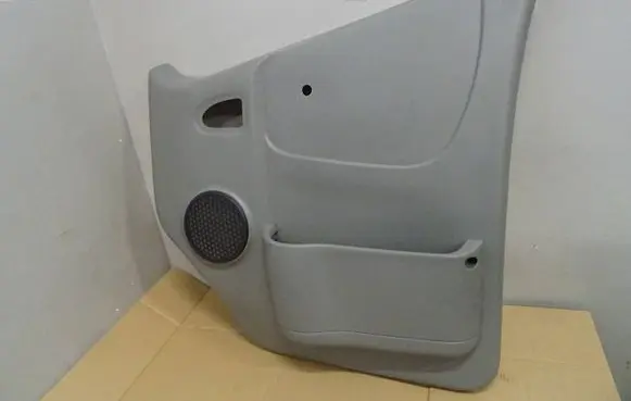 Opel Vivaro Front door card panel trim
