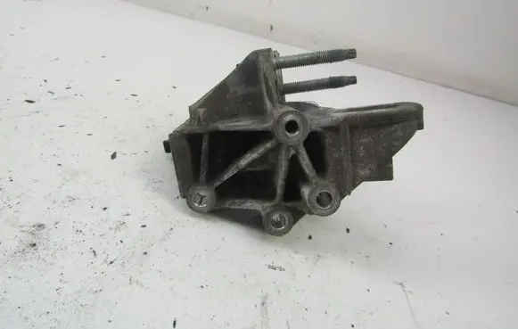Ford Focus C-MAX Engine mounting bracket 98MM6F001A1A