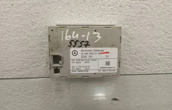 Mercedes-Benz ML W164 Gateway control module A1645400162 A1644420027 A1645403362
