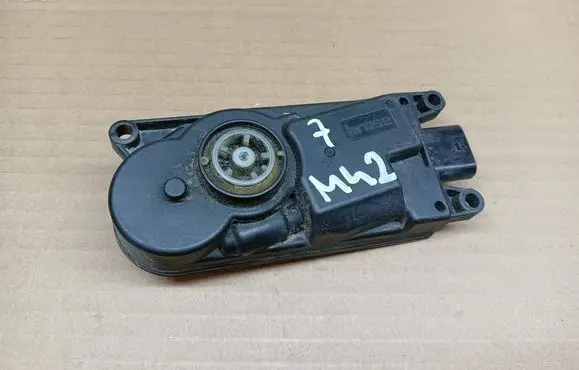 BMW X3 G01 Other engine bay part C93092113 03401160 111466416