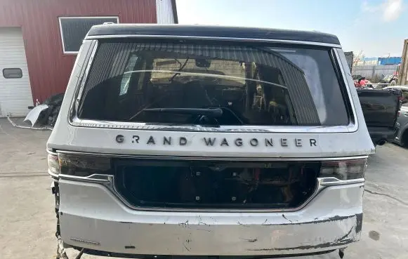 Jeep Grand Wagoneer Tailgate/trunk/boot lid
