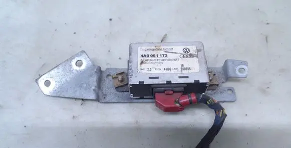 Audi A6 S6 C4 4A Alarm control unit/module 4A0951173