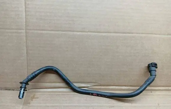 Audi A4 S4 B9 Vacuum line/pipe/hose 8W0611931BB