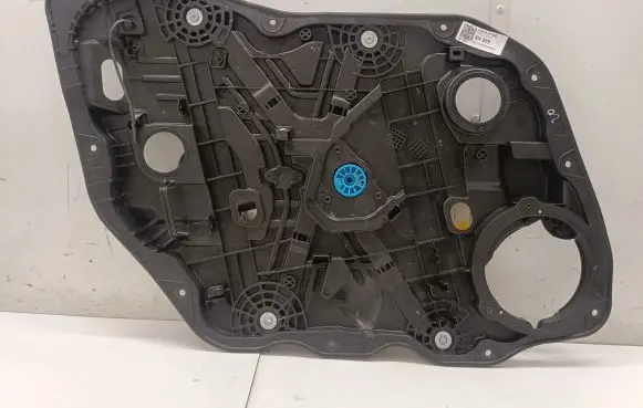 KIA Niro Front window lifting mechanism without motor 82470AT040