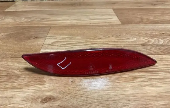 Renault Megane III Rear tail light reflector 89319541 2656000