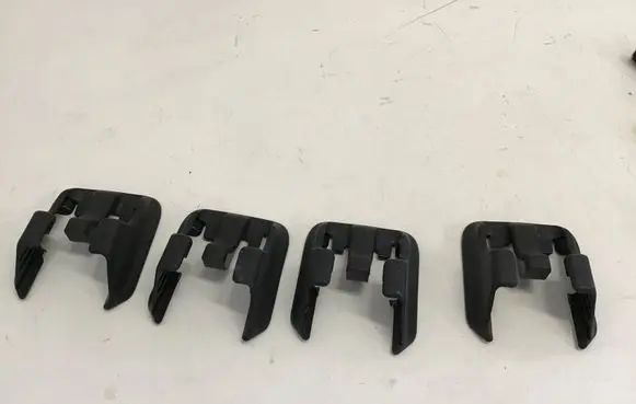 Lexus RX V Sliding door rail trim 