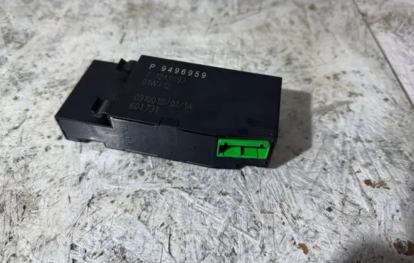 Volvo S60 Other control units/modules P9496959 T12411197 01W412