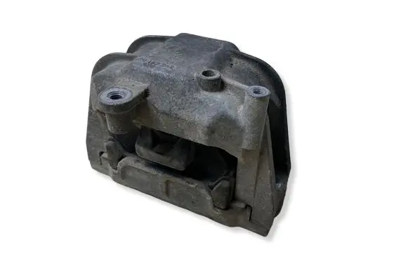 Audi A3 S3 A3 Sportback 8P Engine mount bracket 1K0199262
